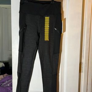Active Life Women’s Leggings Size: Medium